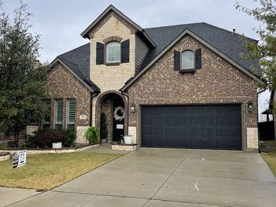 Top-Tier Asphalt Shingle Roofing and Gutter Solutions